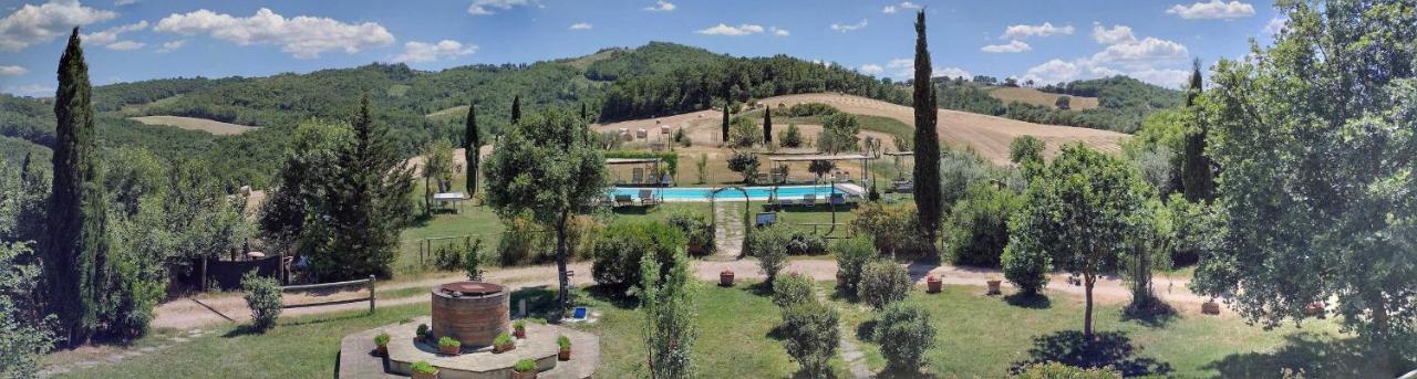 Hostal Casale Refoli Casole dʼElsa Exterior foto