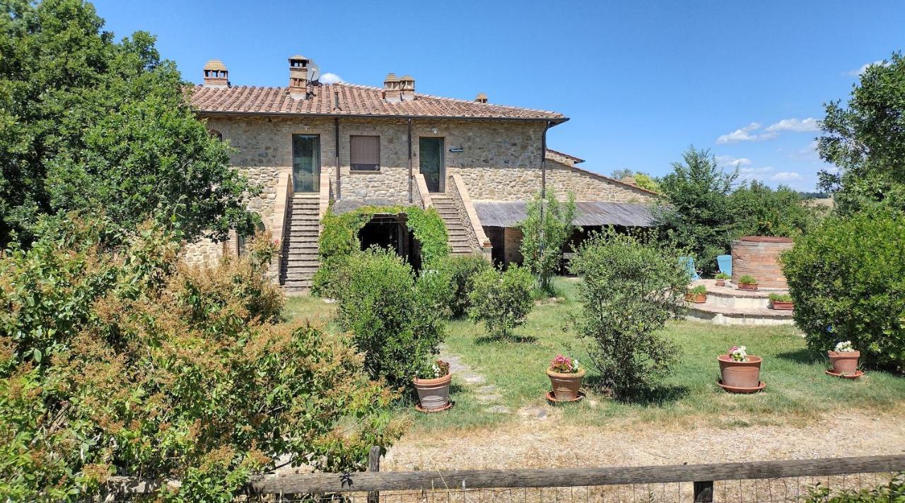 Hostal Casale Refoli Casole dʼElsa Exterior foto